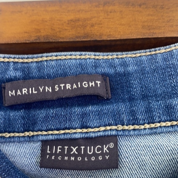 NYDJ - Marilyn Straight Light Distressed Paint Splattered Jeans Size 12 - Picture 9 of 15